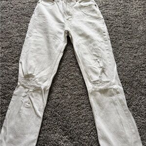 Abercrombie & Fitch Women's Straight Leg Distressed Jeans - White